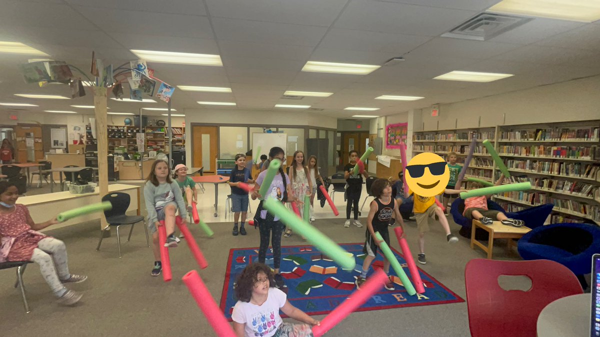 missesampson's tweet photo. Took our drumming to a whole new level today & combined it with some cardio! Grade 3/4 had a great time moving their body to a pretty catchy song about some guy named…Bruno?🪘🎶 @WestwoodUGDSB @ugdsb #cardiodrumming #fullbodylearning #musicisawesome @Disney #wedonttalkaboutbruno https://t.co/mGGCTFgFDr