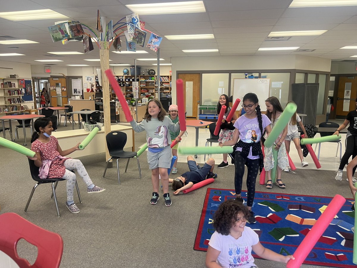 missesampson's tweet photo. Took our drumming to a whole new level today & combined it with some cardio! Grade 3/4 had a great time moving their body to a pretty catchy song about some guy named…Bruno?🪘🎶 @WestwoodUGDSB @ugdsb #cardiodrumming #fullbodylearning #musicisawesome @Disney #wedonttalkaboutbruno https://t.co/mGGCTFgFDr