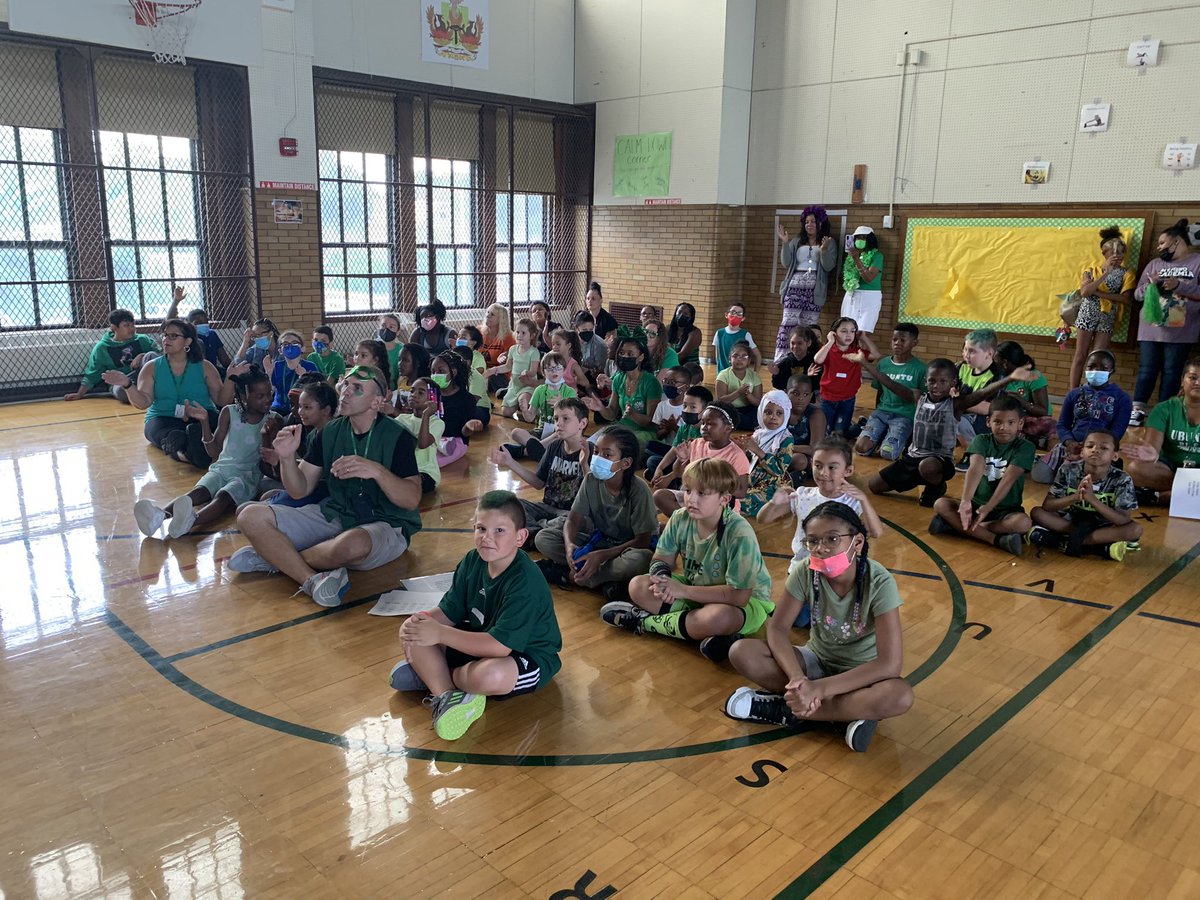 Kelly Lampman tweet media