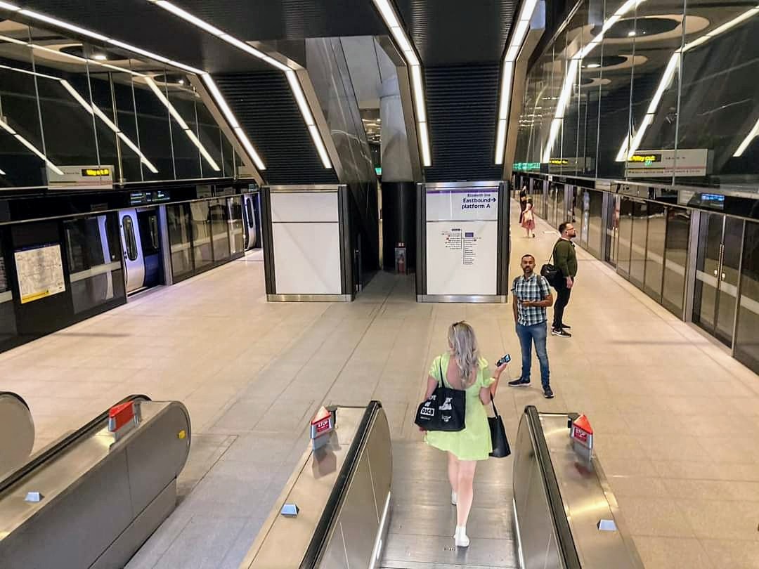 tobythetram's tweet photo. A fair bit behind the curve but took my first trips on #ElisabethLine today and was impressed by the scale and finish of the architecture &amp; design
And it was busy through Central London! https://t.co/s5JxuPk61I