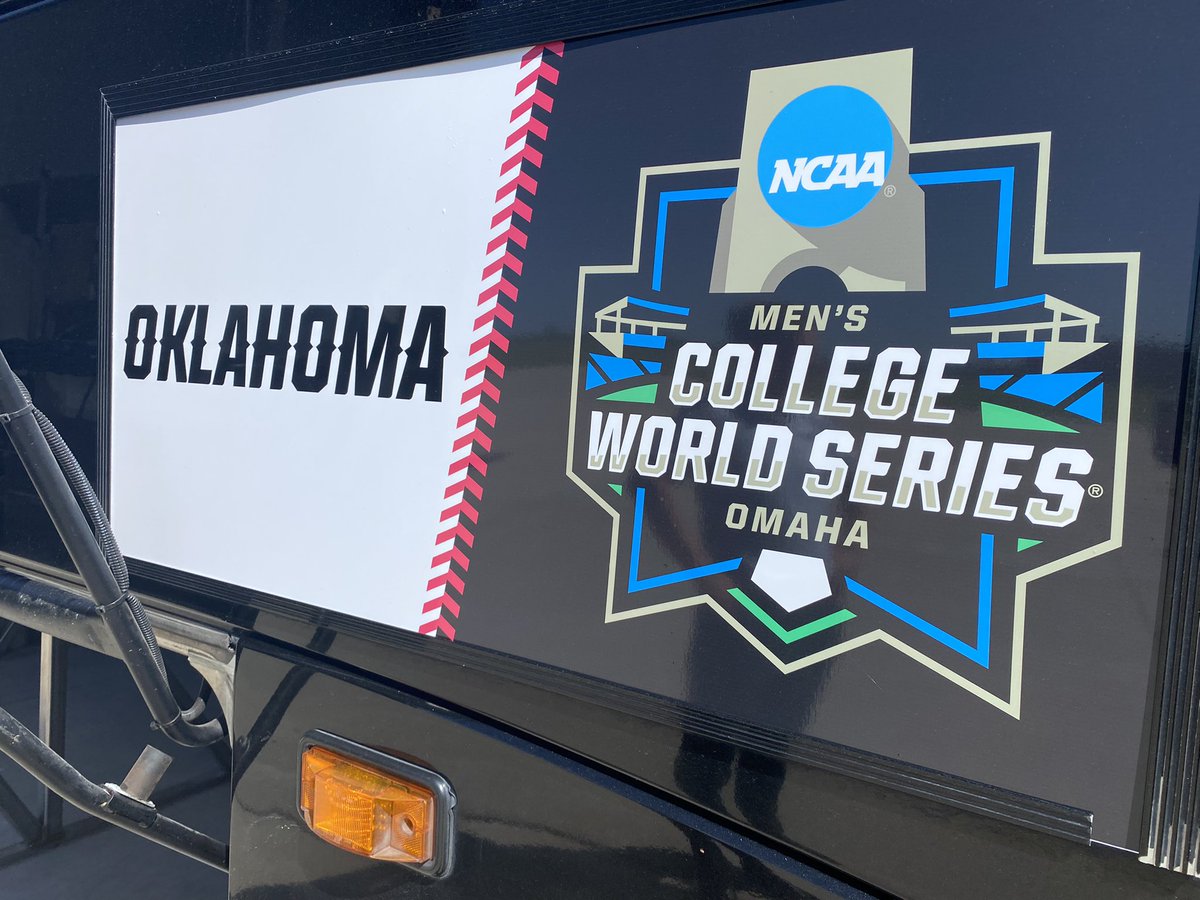 TRowOU's tweet photo. 📍Omaha!!! #MCWS @OU_Baseball https://t.co/Dzti7O4cGg