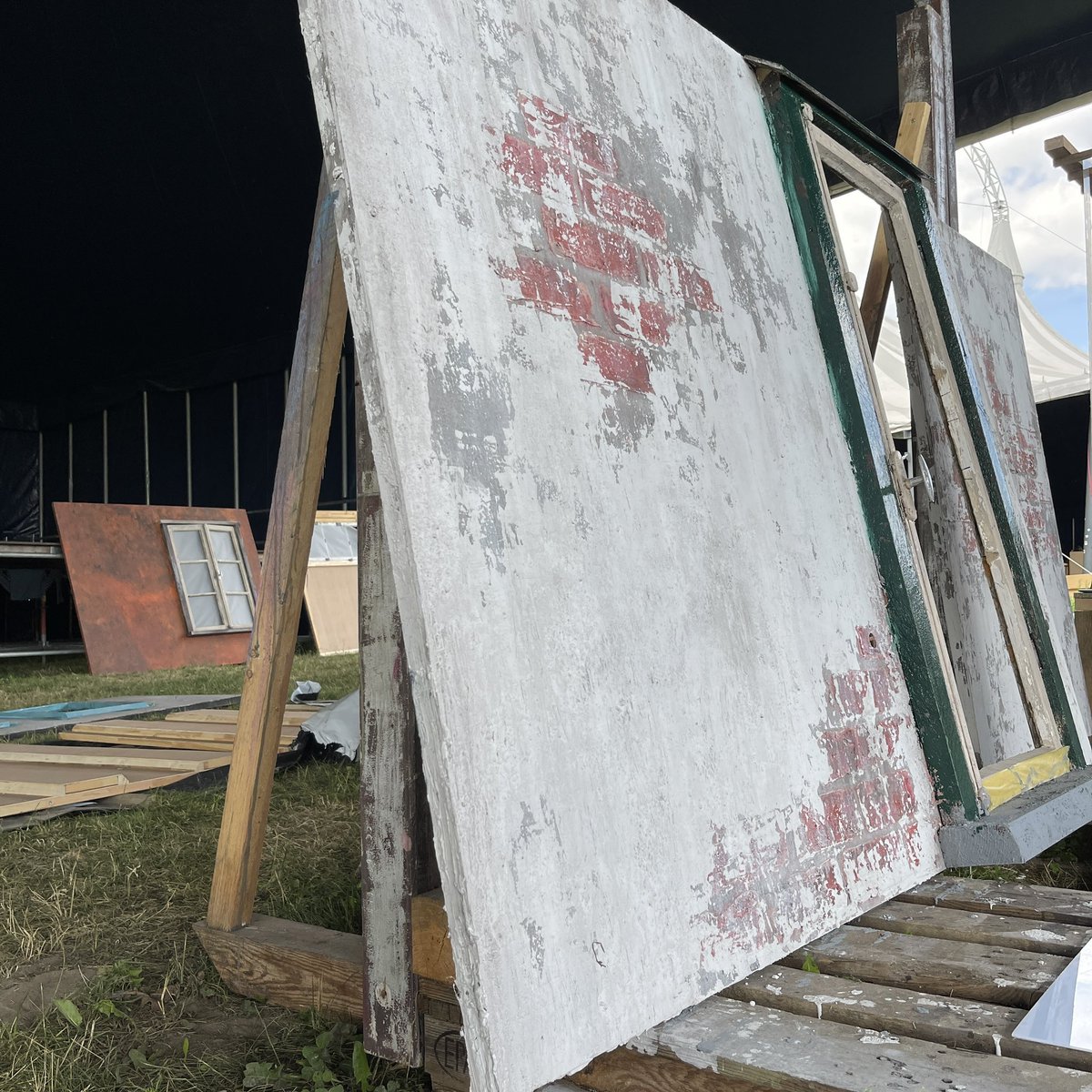 kortexdesigns's tweet photo. Great textures were made using the acrylic stencils 😍😍 #palapa #fusionfestival #photography #nfts https://t.co/NvkWFAGp44