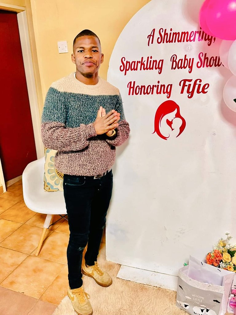 mangoleofficial's tweet photo. Had an honor to welcome my baby home❤️ https://t.co/3TFPQtcLhD