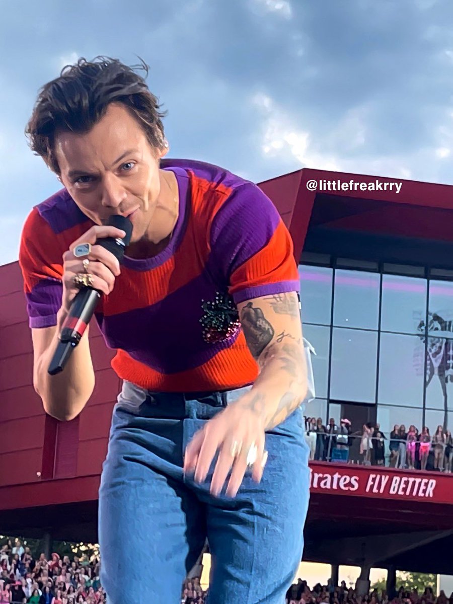 theharrylibrary's tweet photo. https://t.co/T7yBwiZK2u