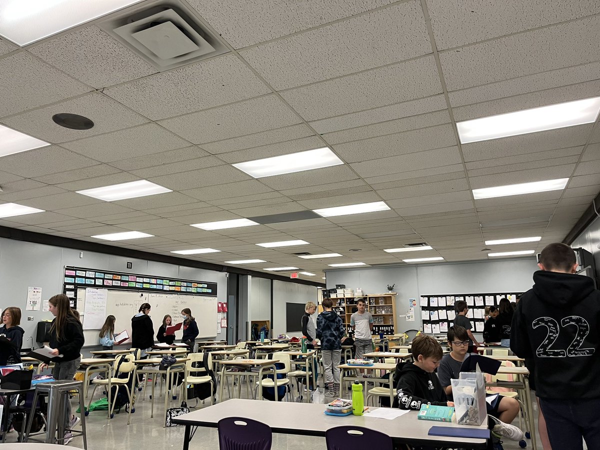 SuperbSixes's tweet photo. Trying out readers theatre today! Ask me about the story my group read. #GordFord https://t.co/X9Xsw1L5b7