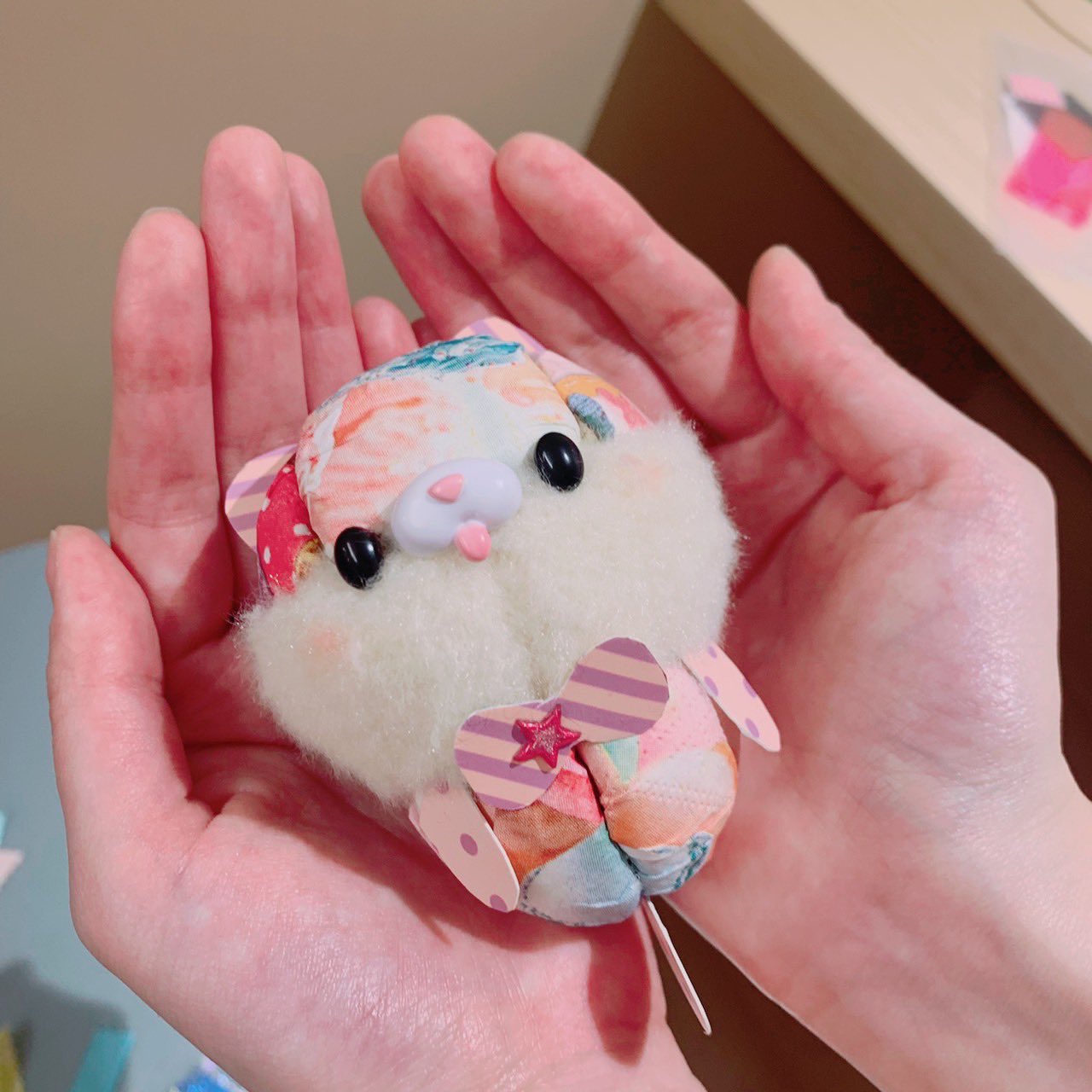 メガトイ おもちゃのメガハウス 見てください このサイズ感 可愛くないですか ペロッと出てる舌もとってもきゅーとです 皆さんもお迎えしてみませんか くるまーる発売中です くるまーる おもちゃ大賞 メガハウス T Co F5upsvk0