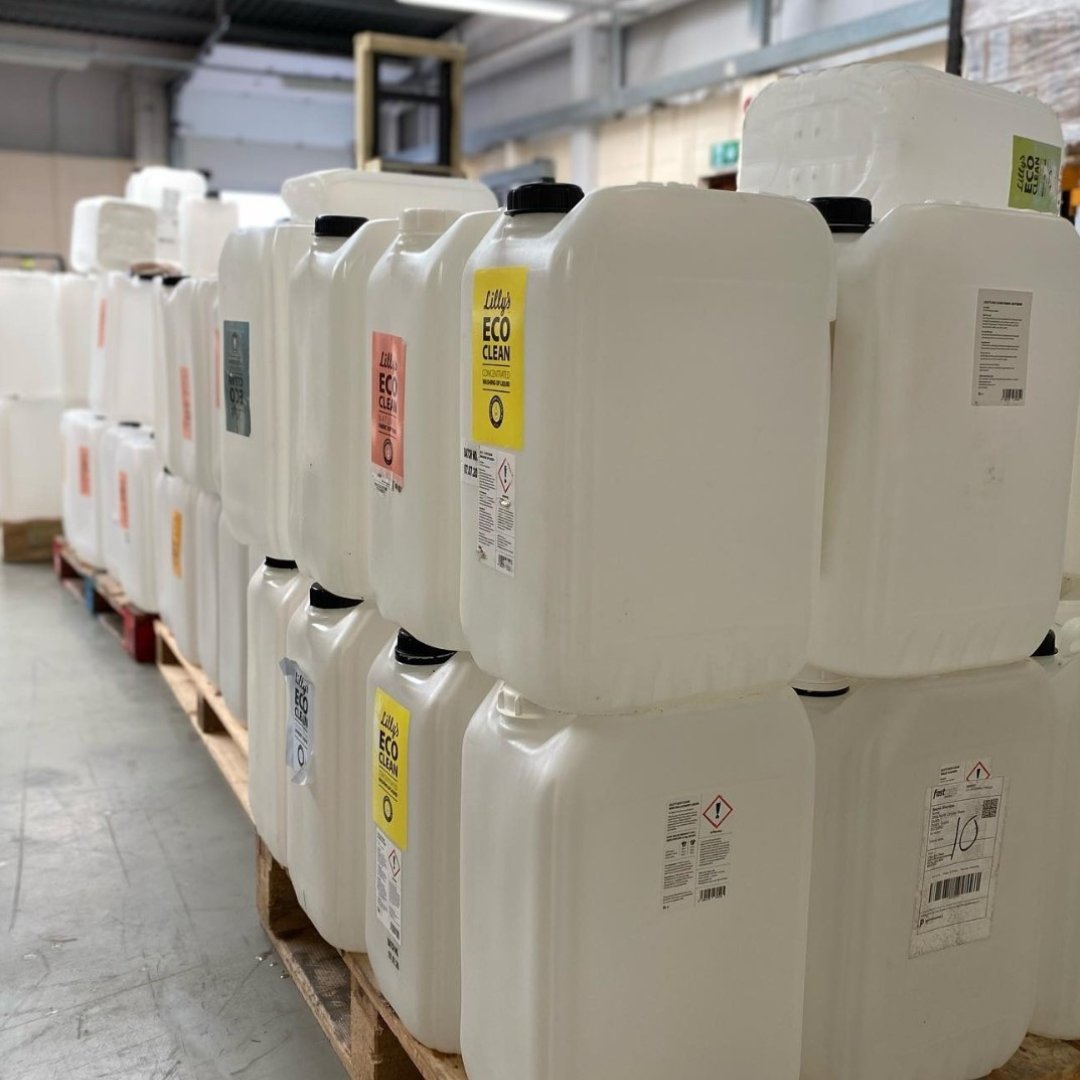 Lillysecoclean's tweet photo. Tomorrow is #WorldRefillDay2022 and we have several amazing refill stockists around our lovely Island check out our stockist page for more info https://t.co/eNVPVMWNTt
#healthhomeplanet #sláintebaileanpláinéad #helphealtheplanet #refill #zerowaste https://t.co/9g6aebg8HP