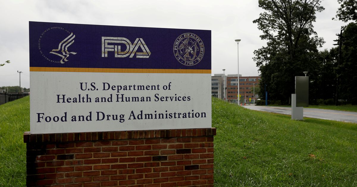 Reuters's tweet photo. U.S. FDA advisers back COVID vaccines for children as young as 6 months https://t.co/EMSxbC09Rz https://t.co/Yt2QsXPjzm