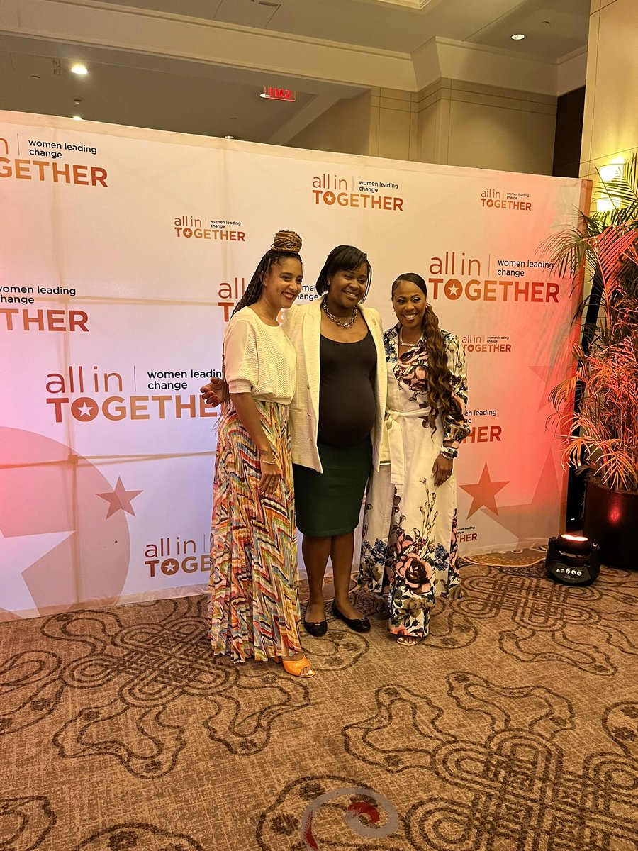 thetattedleader's tweet photo. An inspirational event w/@AllInTogether #BlackWomenLead Thanks @GirlsIncDC Board Chair @joitweets for inviting me. And thank you to @KJP46 @amandaseales @Now_Jenn @AprilDRyan @TeamMumuFresh and so many others that lift, celebrate and support Black women. ❤️🖤💚✊🏾 https://t.co/u7EcdMtfB1