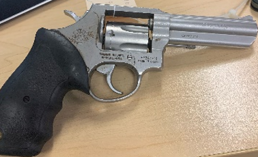 DCPoliceDept's tweet photo. In the last week, #DCPolice officers removed 53 illegal firearms from the streets of #DC and out of the hands of criminals.
#FirearmsFlashback https://t.co/i2m4lBdQFc