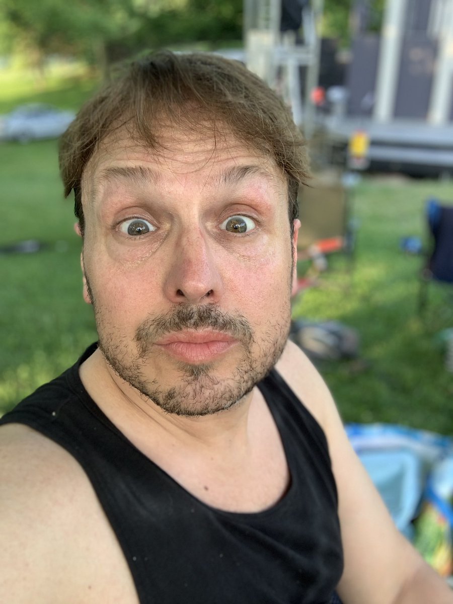 bucheker's tweet photo. Do Shakespeare in the Park.  It’ll be fun!  90 degrees at 7pm https://t.co/FshDYjYN13
