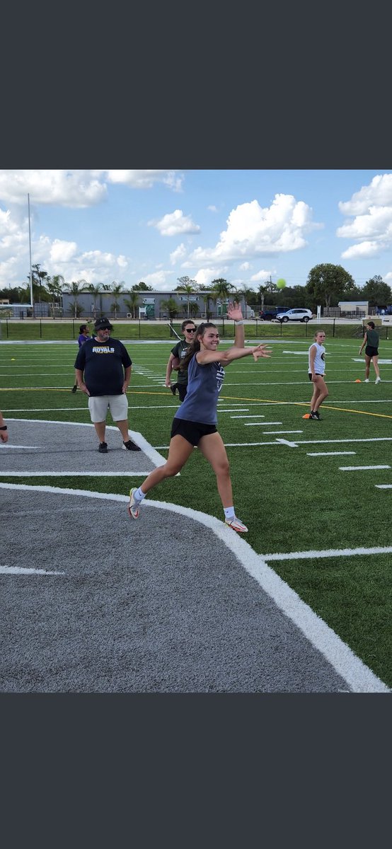 kathrynhutch05's tweet photo. Awesome time at the Webber 3 day camp hosted by @GoFlagFootball Learned a lot and met some awesome people! Had a ton of fun and made some great memories!! @webberflagfoot1 @NightHawksWFlag @warnerflag 🏈🏈 https://t.co/jqlCd0OZQh