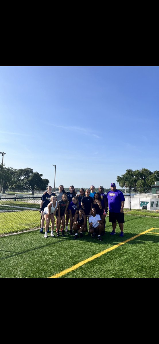 kathrynhutch05's tweet photo. Awesome time at the Webber 3 day camp hosted by @GoFlagFootball Learned a lot and met some awesome people! Had a ton of fun and made some great memories!! @webberflagfoot1 @NightHawksWFlag @warnerflag 🏈🏈 https://t.co/jqlCd0OZQh