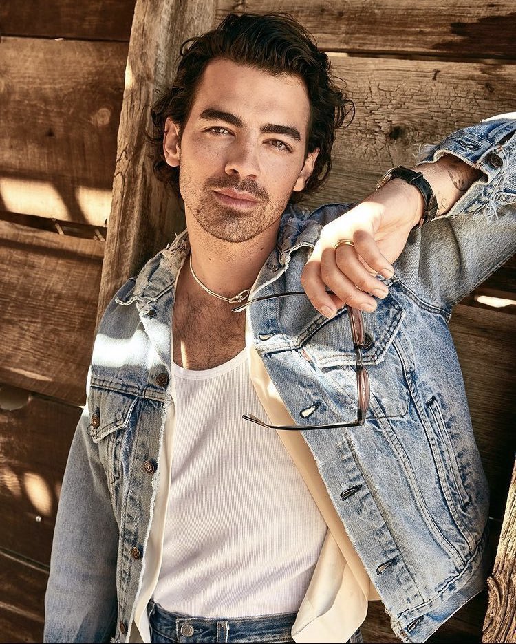 joe jonas archive on Twitter: "joe jonas for people, 2022. https://t.co