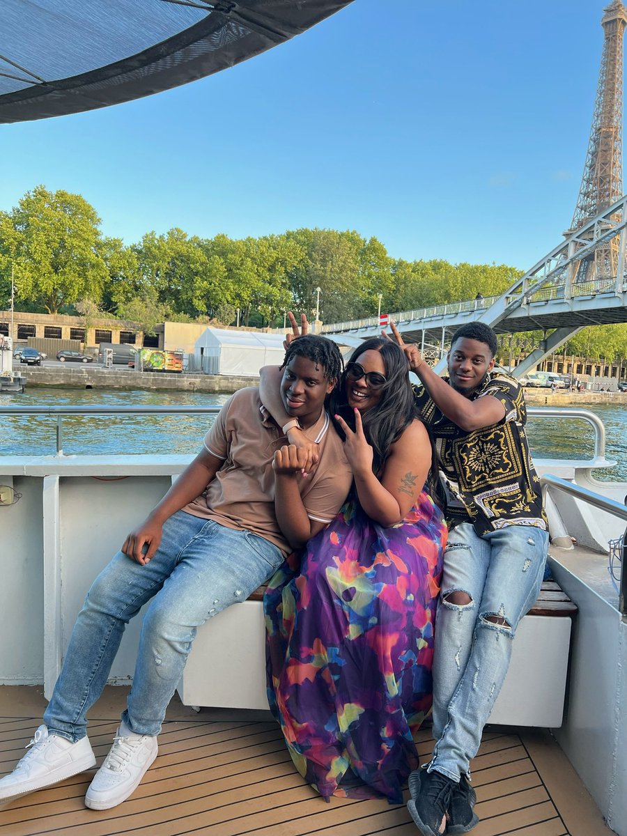 Tanisha Holland tweet media