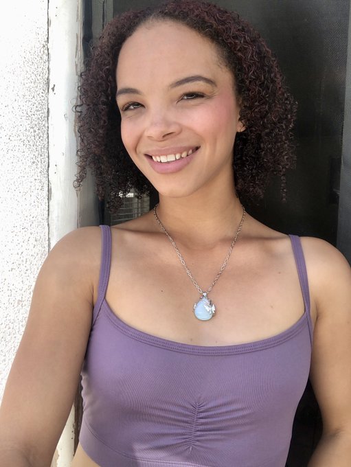 Celebrating 29 today. It feels great! 🥳#birthdaygirl https://t.co/bFIrMFJpXV<a href="/tag/birthdaygirl"class="tags">#birthdaygirl</a>