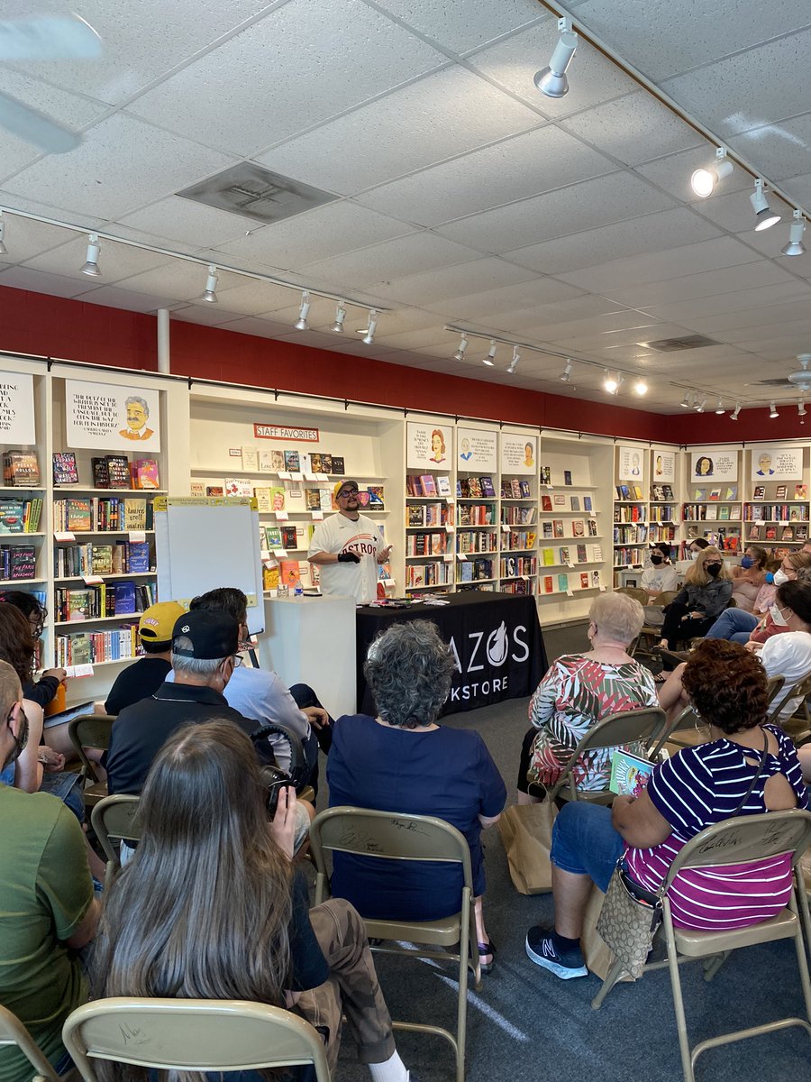 BrazosBookstore's tweet photo. It’s a full house for @ymercado and CHUNKY GOES TO CAMP !! Reading, drawing, having a great evening! @HarperCollins @HarperChildrens https://t.co/n296o91tiy