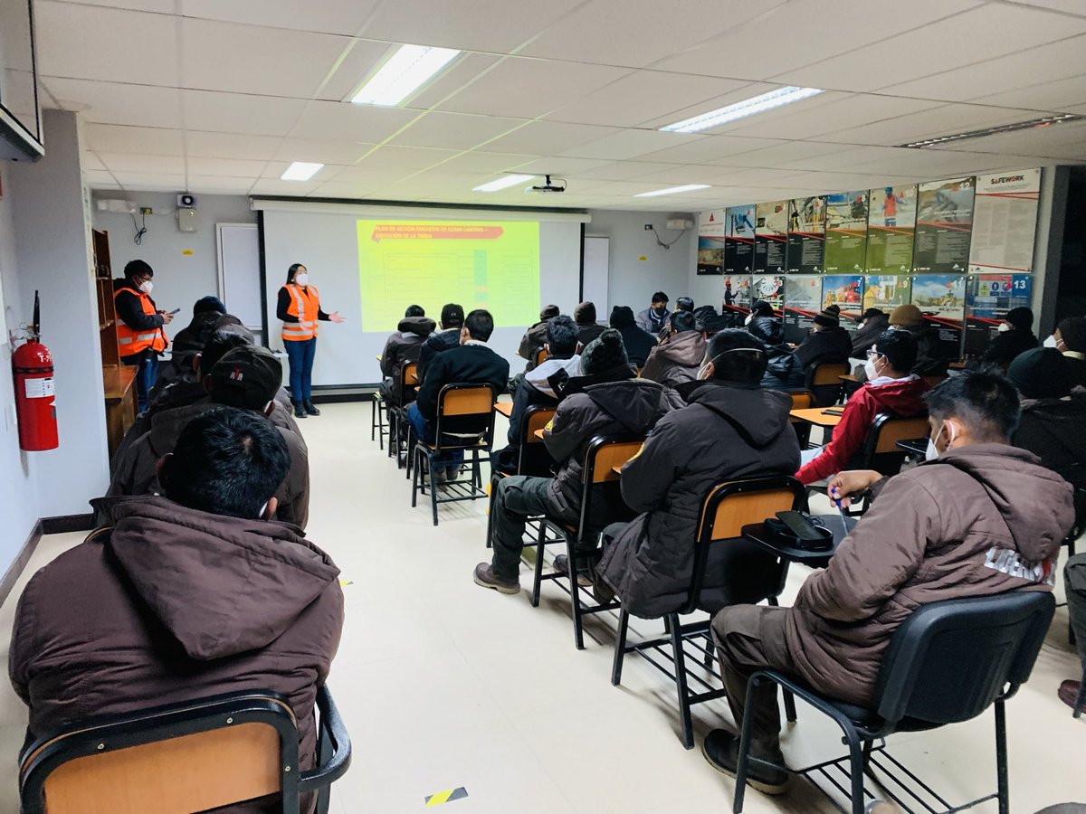 kgvidal26's tweet photo. Visita a UM Antapaccay,📍Espinar Cusco. Dictando Charla de cultura Liderman, indicadores de gestión y planes de acción de encuesta de clima laboral; con la predisposición de servicio a cada uno de nuestros Liderman 💪! A mejorar los resultados! https://t.co/SZ4S1bd52R