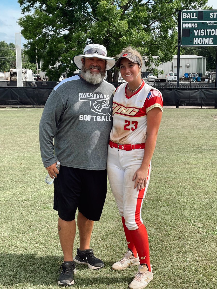 emma_trine's tweet photo. i had an absolute blast today at nsu camp!! loved being back in tahlequah and working hard with my friends 🤍🤍 https://t.co/gCCTUMCC8t