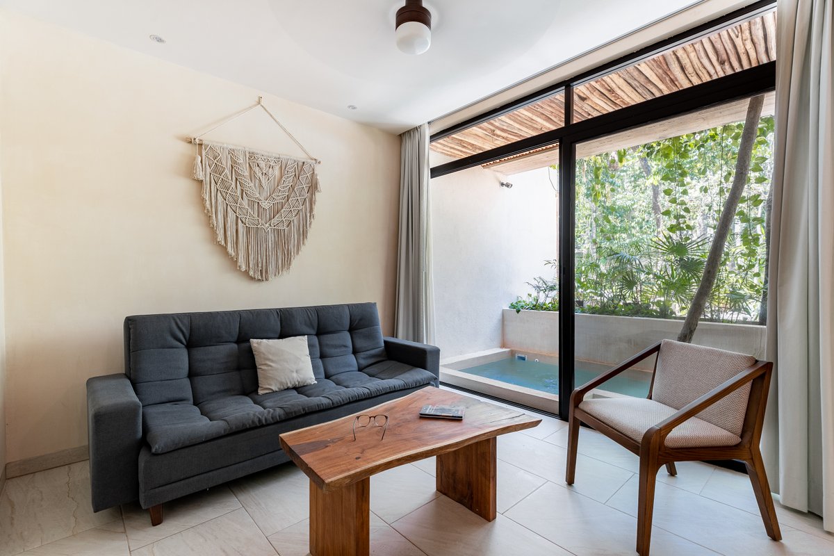 hellocasai's tweet photo. Are you a fan of heights or would you rather stay on the ground floor? Good thing the jungle looks beautiful from every angle. 😍✨

Explore Tulum your way. Click below to find a Casai that suits your style. https://t.co/RbIRk4xcn9 https://t.co/qCrZwK94Gy