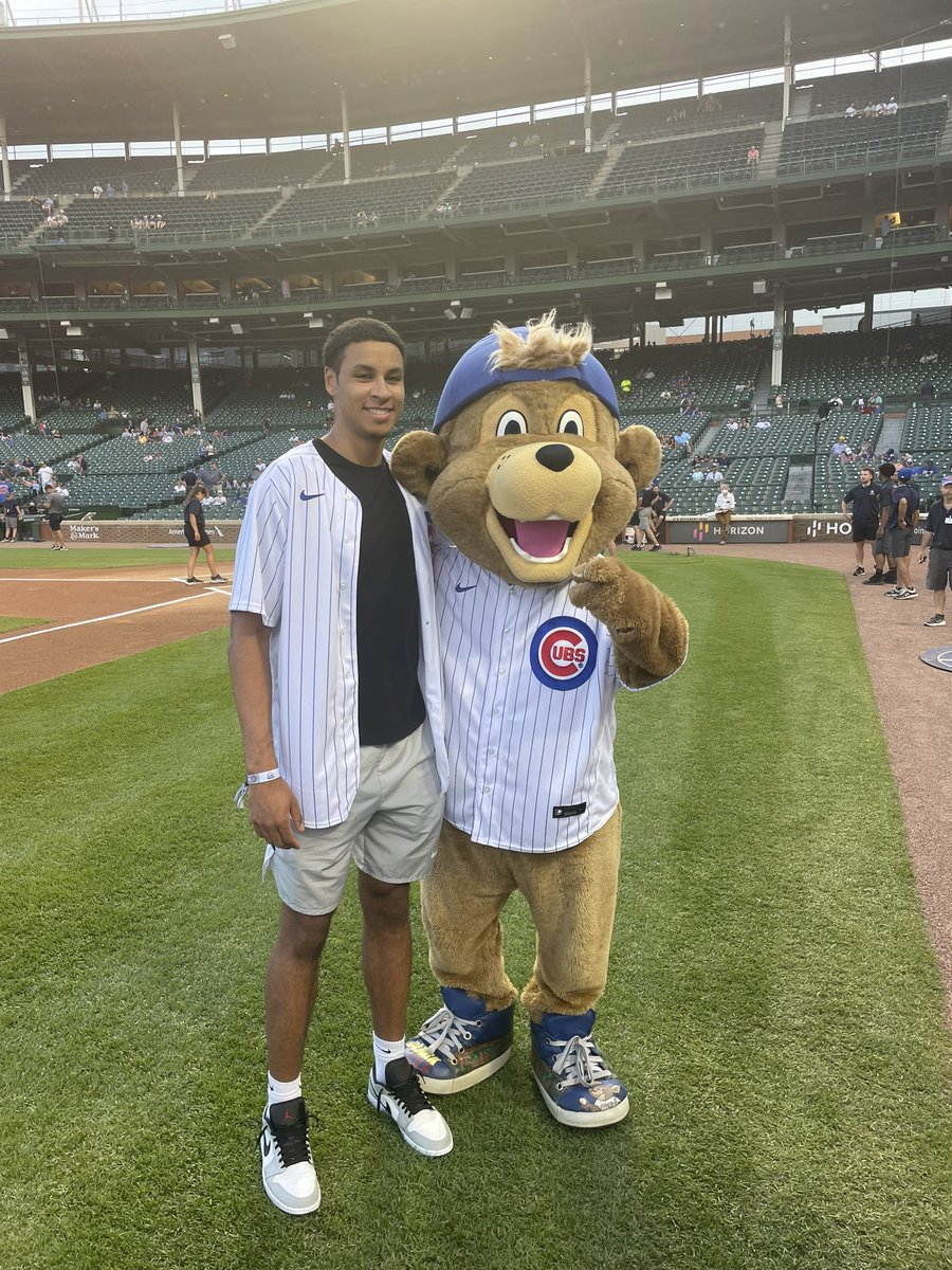 KenyonMurray_'s tweet photo. So cool that @keegan3murray got to throw out the ceremonial first pitch @Cubs!! https://t.co/CcZeed1XKv