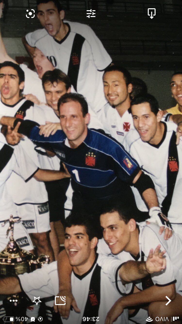 Follow 古庄亨 本業 ブラジル人チームの助っ人gk 副業 当地プロサッカークラブスタッフ S Toru Furusho Latest Tweets Twitter
