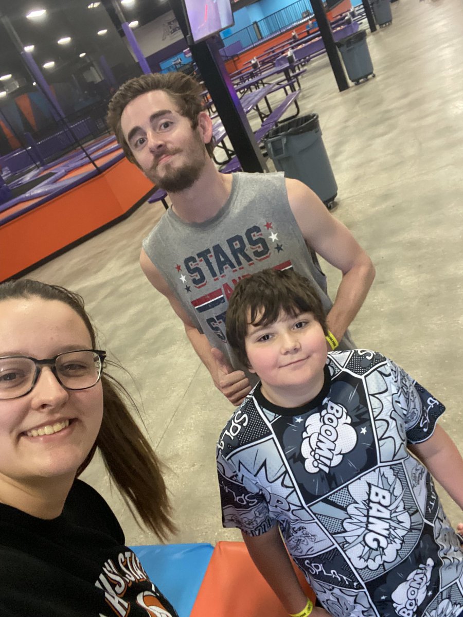 RegularDudes's tweet photo. Trampoline parking with our nephew. https://t.co/aWdXWRLnOv