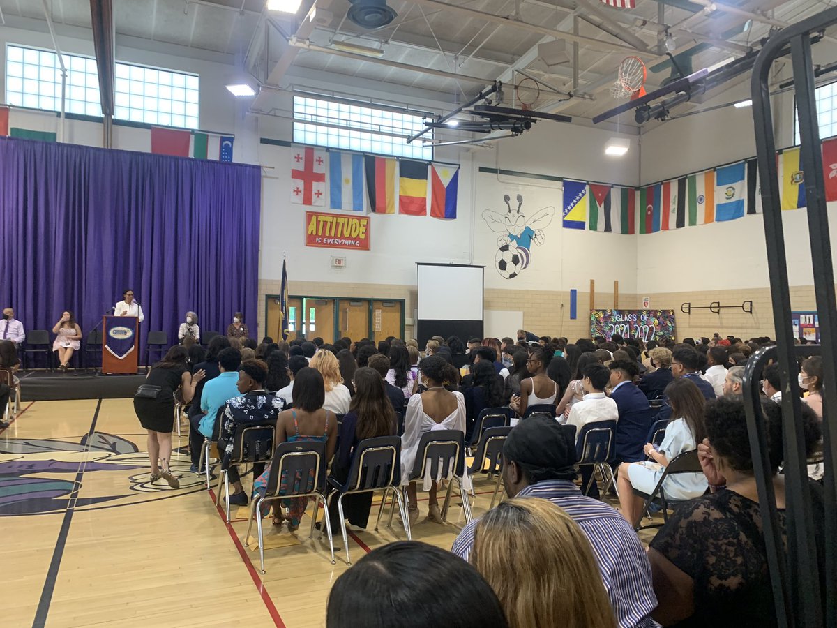 GunstonLibrary's tweet image. Congratulations 8th Graders!!! Wishing you all the best in high school.  @spnramirez @APSGunston @GuMS_Principal