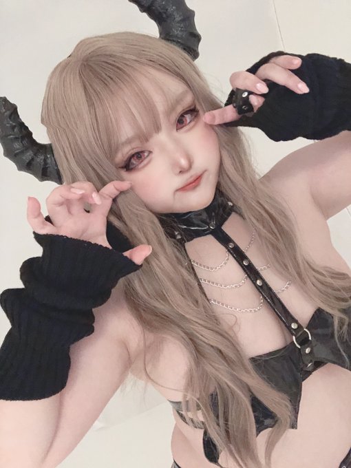 コスプレイヤー社員食堂ギラギラのTwitter画像22