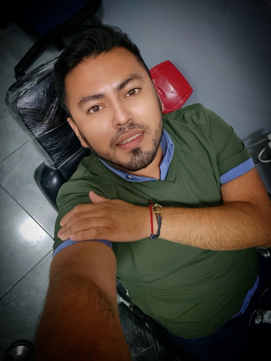 FraJavierrdz's tweet photo. #tardes
#climarico
🦷🧔🏻🐻💚🌧 https://t.co/Zz5tZ3BydB