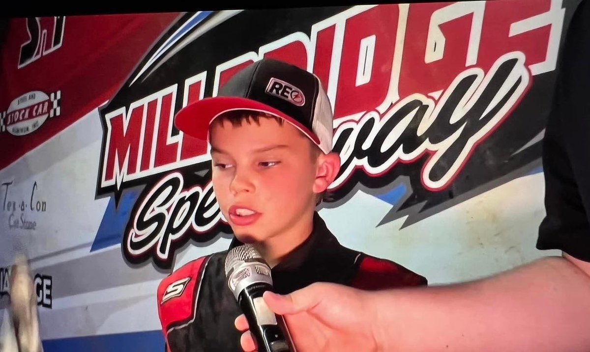 zMAXproducts's tweet photo. Congratulations Brody Measmer @measmerjr14 on getting the win powered by @zmaxraceproducts @millbridgespeedway #zmax #zmaxraceproducts #syntheticraceoil #0wt #aerosols #speedwax #winner #millbridgespeedway #wevegotyoucovered https://t.co/U6Arm8Aj4s