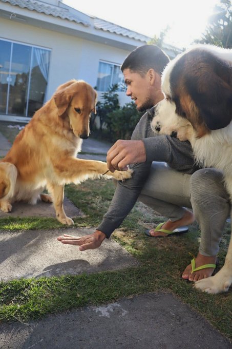 Foto fam&iacute;lia para n&atilde;o pensarem que sou uma grande vagabunda. https://t.co/xkoXBnPbBA