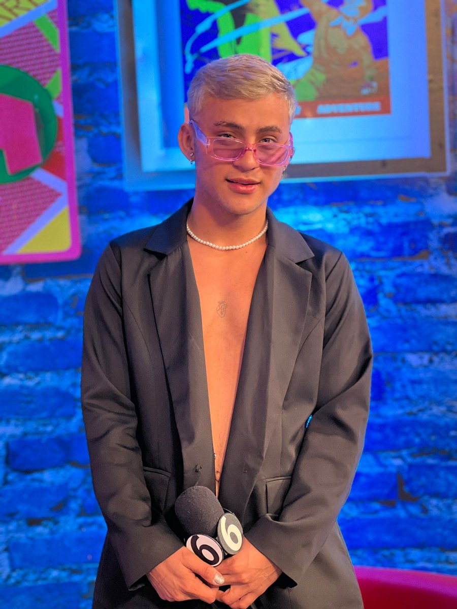 multimediostv's tweet image. Ya está nuestro invitado estelar en #AdriánMarceloPresenta #RodContreras 

➡ bit.ly/Canal_6