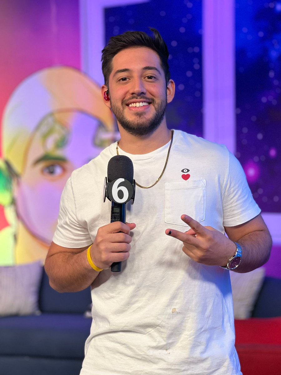 multimediostv's tweet image. Ya está nuestro invitado estelar en #AdriánMarceloPresenta #RodContreras 

➡ bit.ly/Canal_6