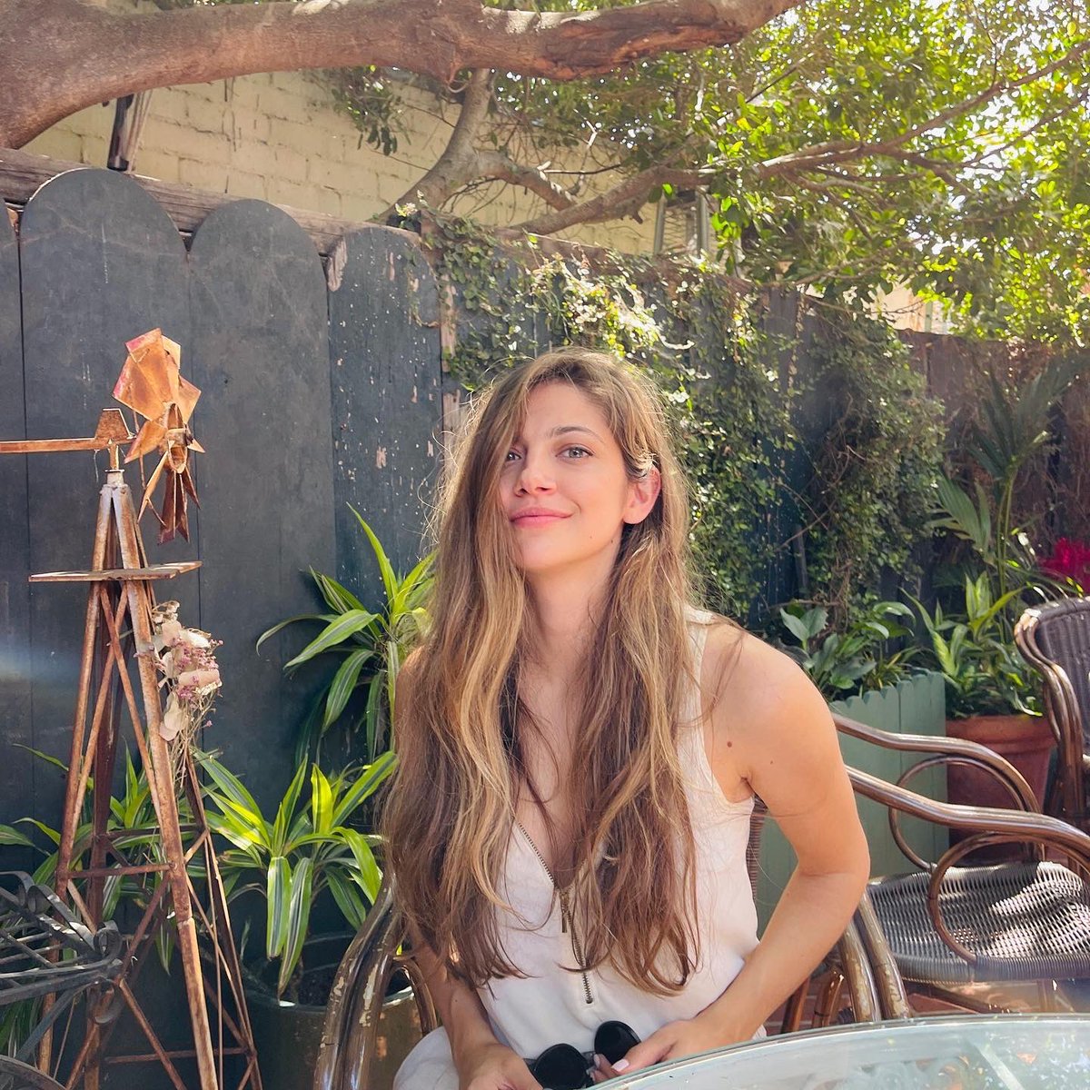 Mia Serafino tweet media
