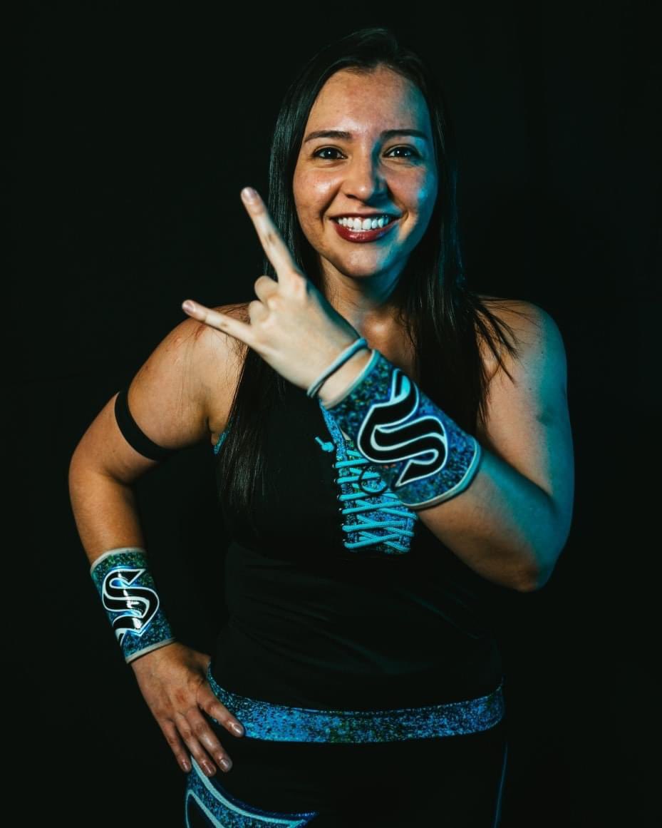SonyaCWE's tweet photo. #BatallaReal me tiene feliz ☺️🤘🏼
Ya falta poco 🤘🏼🤘🏼🤘🏼🤘🏼 @official_cwe
.
.
.
.
.
.
.
.
#prowrestling #LuchaLibre #femalewrestling https://t.co/nlVQdBPhAm