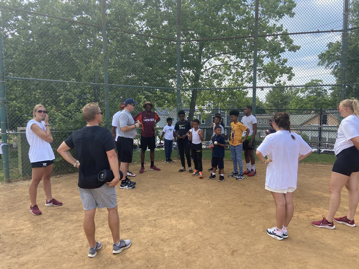 hokiesports's tweet photo. Earlier today, a group of Virginia Tech student-athletes went to Washington, D.C. to participate in @VTSADevelopment's 𝗟𝗲𝗮𝗱𝗲𝗿𝘀𝗵𝗶𝗽 𝗜𝗻𝘀𝘁𝗶𝘁𝘂𝘁𝗲 👏

The group partook in @MLBRBI, an @MLB initiative to revive youth baseball in inner-cities. https://t.co/gI8eEYjVZE