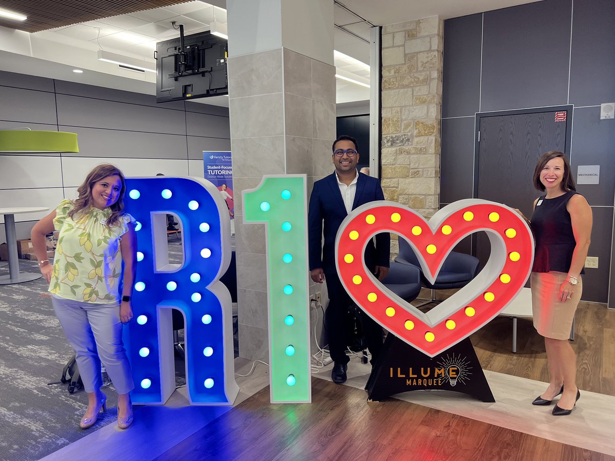 We had the privilege of hearing from the inspiring, innovative <a href="/speakerakash/">Akash Patel 🇺🇸🌍👓</a> share his AMAZING nonprofit <a href="/Happyworldinc/">Ha👓y World Foundation Inc.</a> .  You HAVE to check it out!! It’s a game changer on so many levels!! @R10ELsupport #R10Multilingual