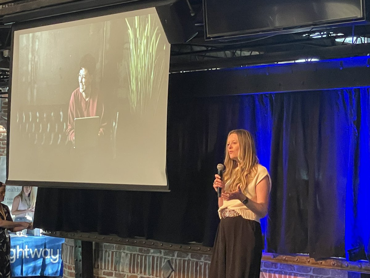 DanWeinstein_CO's tweet photo. Sarah Stadler is talking about how to build culture with the big 3: trust, flexibility and respect! #disrupthrden https://t.co/dCUVLz7813