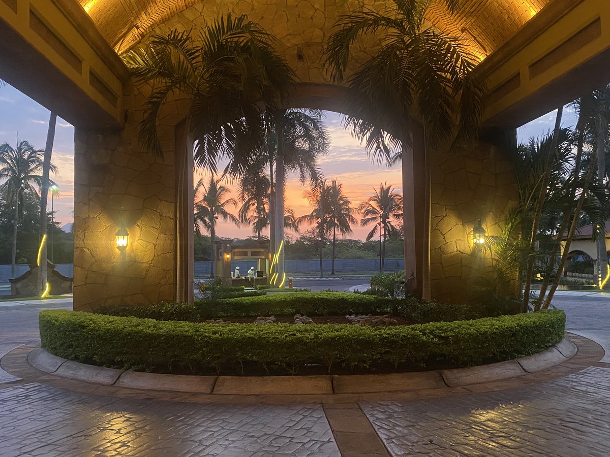 etodoroff0330's tweet photo. @Jessymikayla I could live in Mexico https://t.co/tOn4U8qvpK