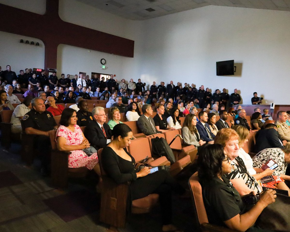 This evening, Chief Darren Goodman was sworn in as the City of San Bernardino's 41st Chief of Police.  We would like to thank everyone who came out to support Chief Goodman, and we wish him continued success as he assumes this new role. Welcome to the San Bernardino family Chief!