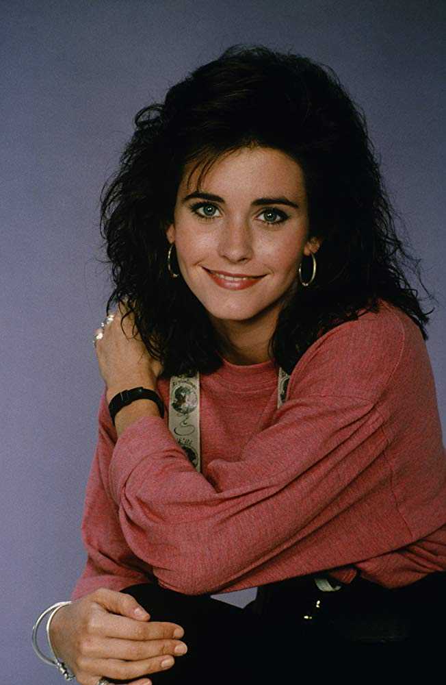 LandOfThe80s on Twitter: “Happy birthday to actress Courtney Cox! In
