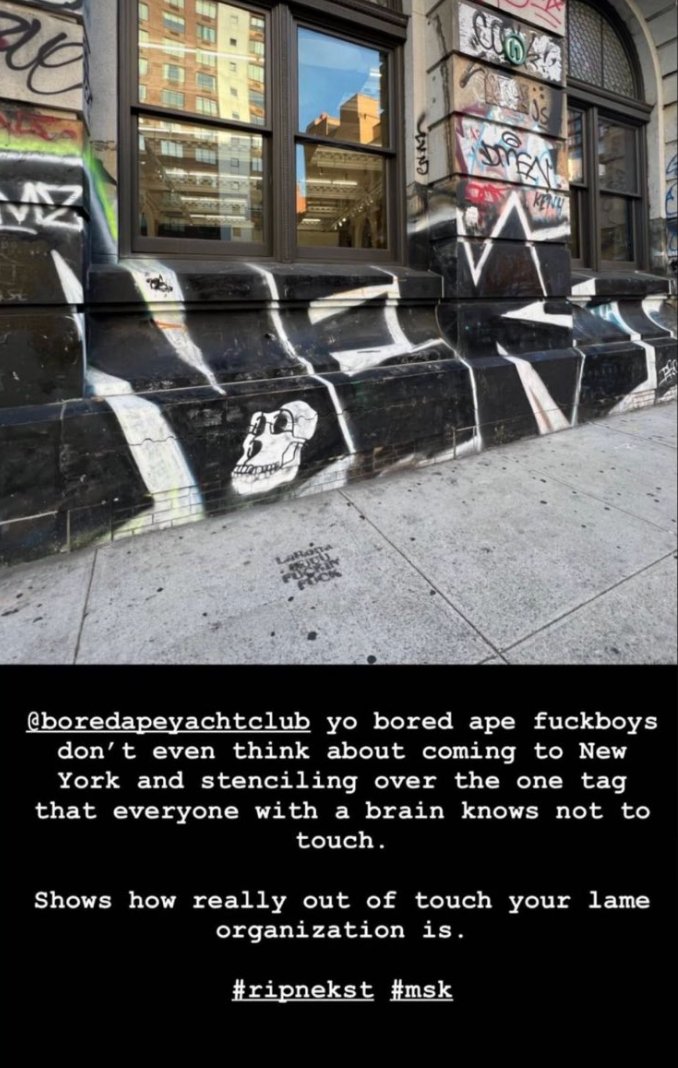 BAYC went to NYC and started tagging their logo on top of work from legendary graffiti artists

This is so corny <a href="/BoredApeYC/">Bored Ape Yacht Club 🍌</a>