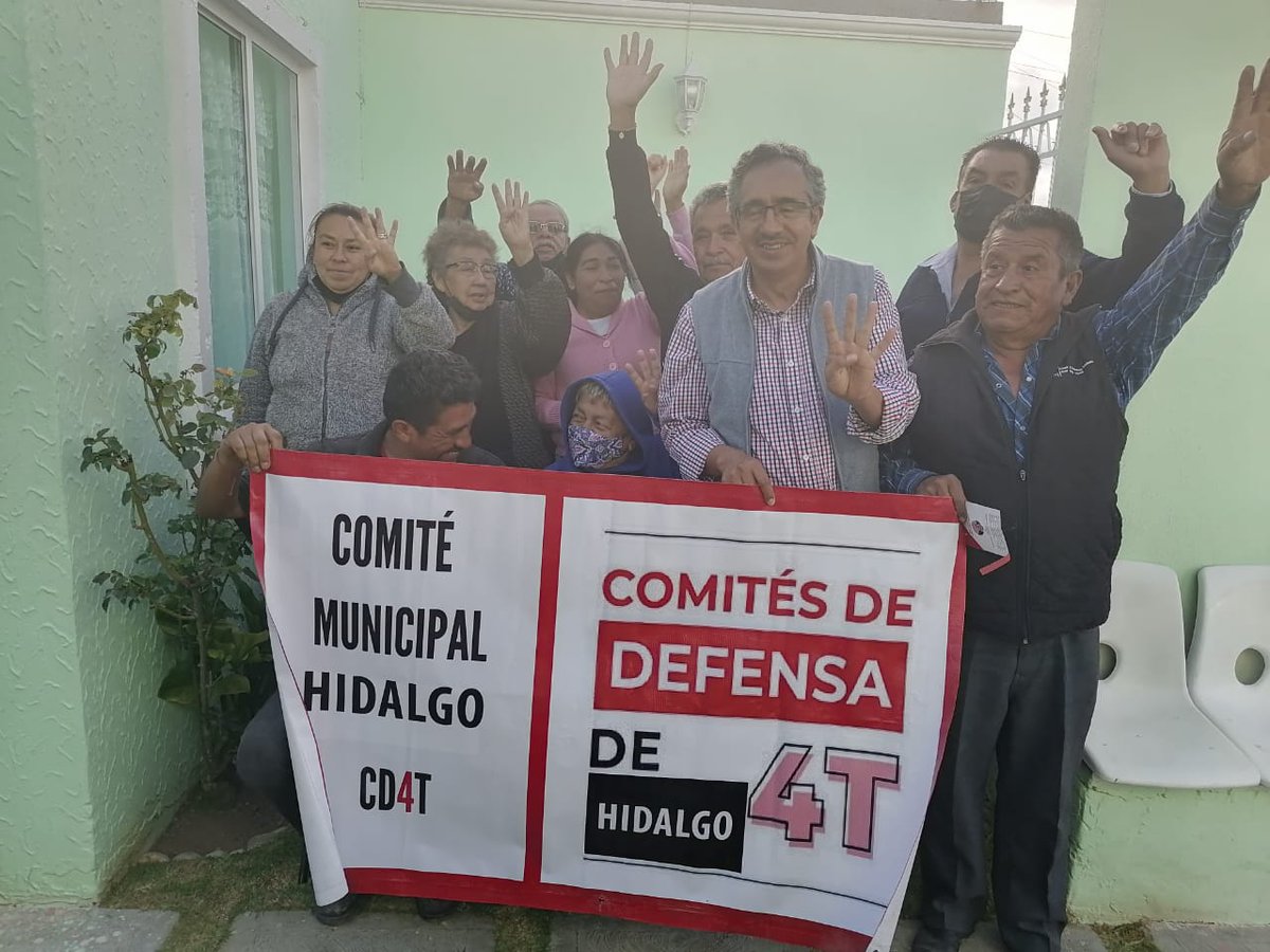PabloVargasGon6's tweet photo. Hoy nos reciben los compañeros del Fraccionamiento del Huixmi, para conformar un comité de defensa de la #4T más.
#CD4TPachuca
#CD4THidalgo https://t.co/12XLzMnDfd