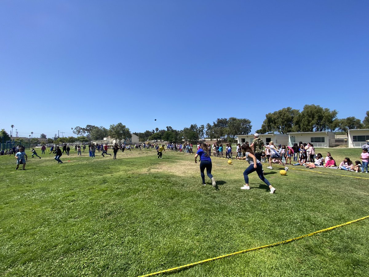 SheridanWay_PPS's tweet photo. … and today, we played kick ball, staff vs. 5th graders. Our yearly tradition 😉@CMRGuerrero https://t.co/4PDXNF8l3M