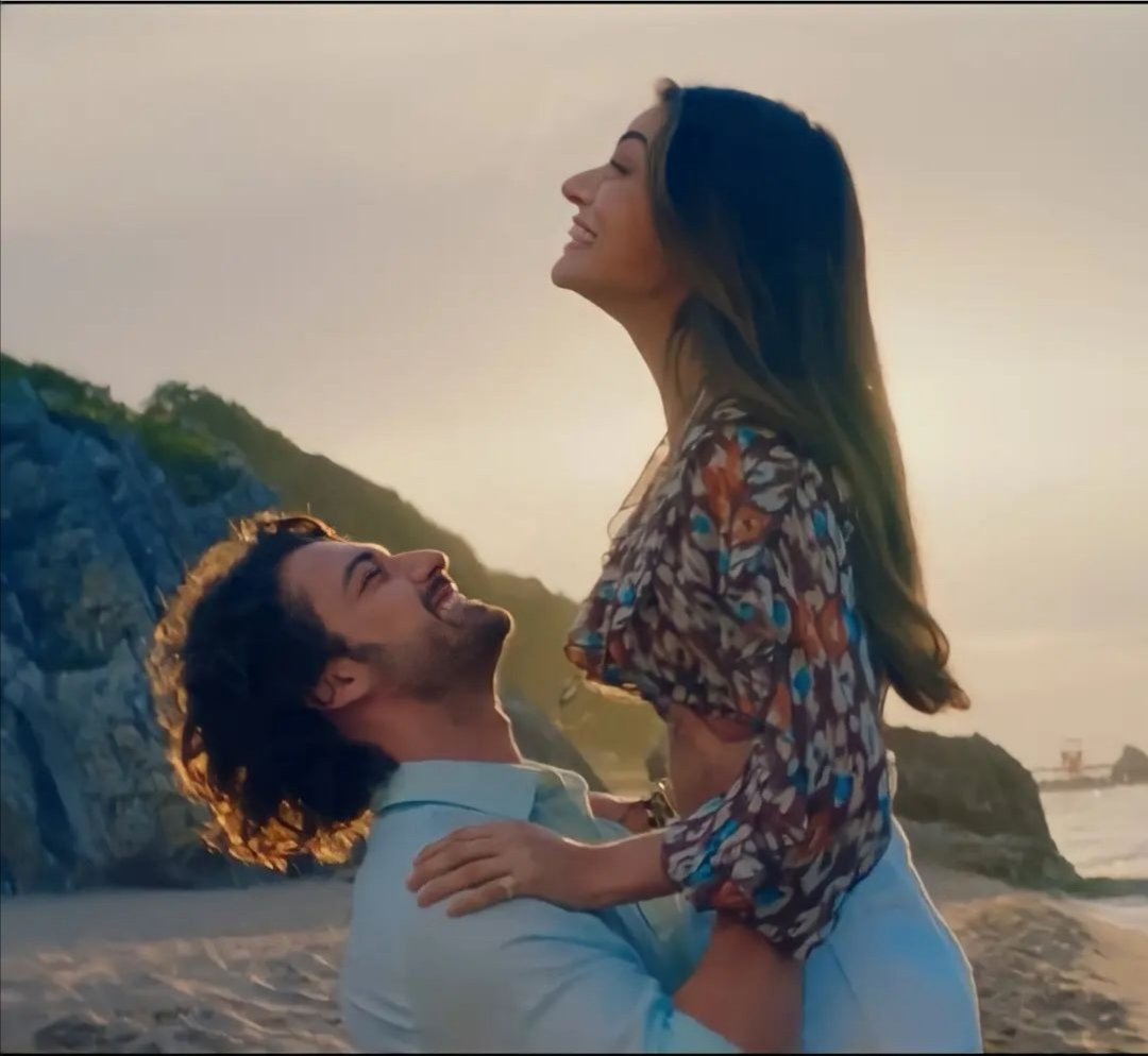 #AlpNavruz #AyçaAyşinTuran #AyçAlp #PoyHaz
AdaMasali BirYaşinda