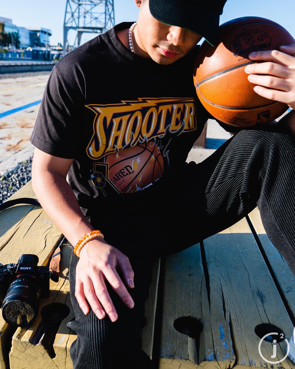 TheSevenSeven's tweet photo. Shoot your shot. 📸⚡️🏀

@_JordanJimenez x 77 - Shooter Tee 

Printed in SF. We’re honored to collab with J2 to drop merch for the Bay with the man behind the lens responsible for shooting some of the most iconic basketball moments. 

#SVNSVN | https://t.co/bDiXETJhoW https://t.co/GjfJUjmqfJ