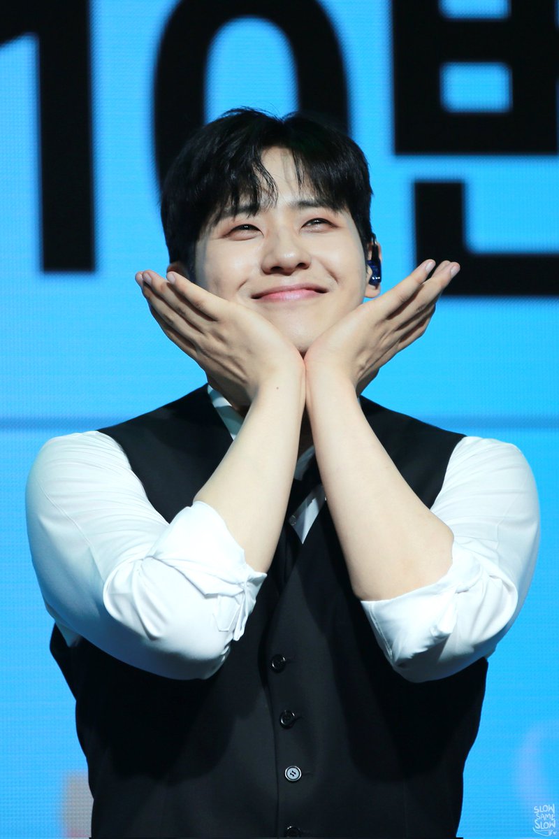 💚🐻💚 〰️ 해피신우데이

항상 변함없이 따뜻한 동우
생일 축하해, 행복한 하루 보내🎉

#HAPPYCNUDAY
#B1A4 #신우 #CNU <a href="/B1A4_CNU/">신우</a>