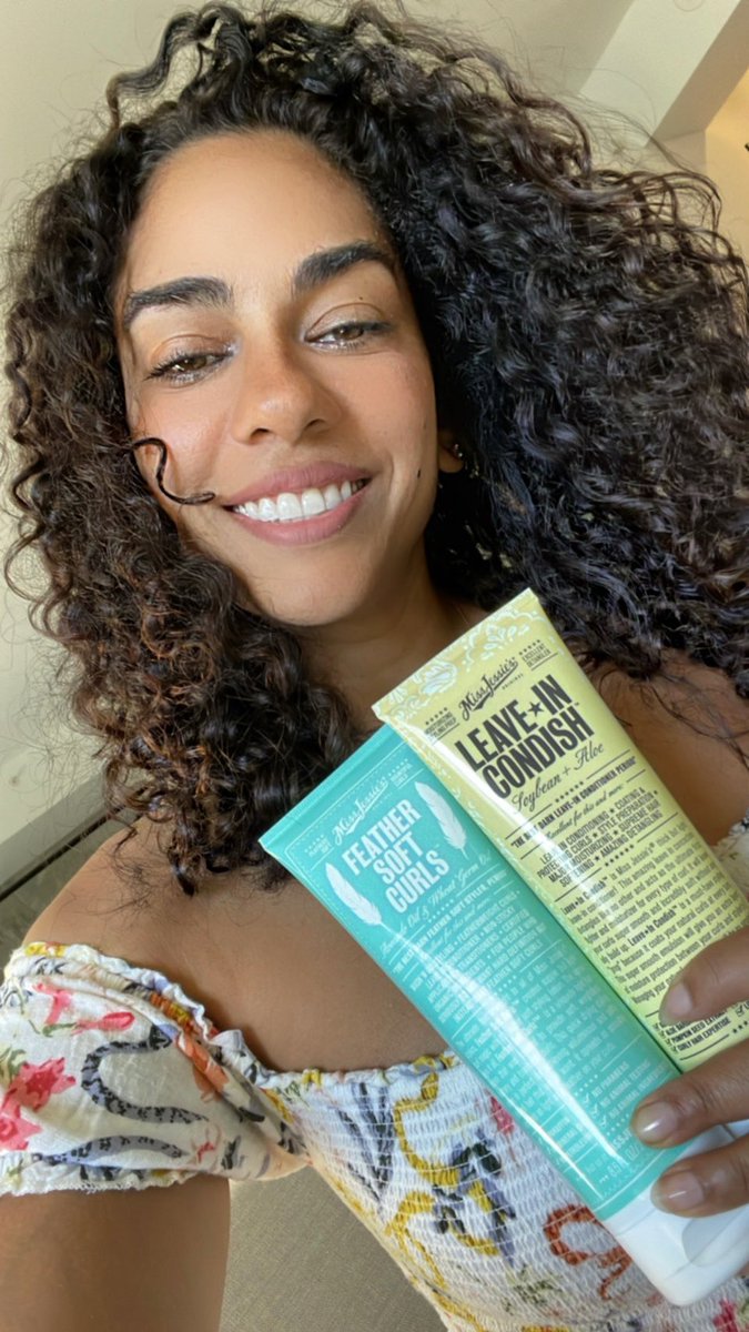 sharoncarpenter's tweet photo. My secret to shiny, healthy, bouncy summertime curls - a moisturizing @Miss_Jessies cocktail of #LeaveInCondish and #FeatherSoftCurls. Even straight from the pool my tresses look and feel amazing. Thank me later curly girls! https://t.co/5zd8UgDa8C
