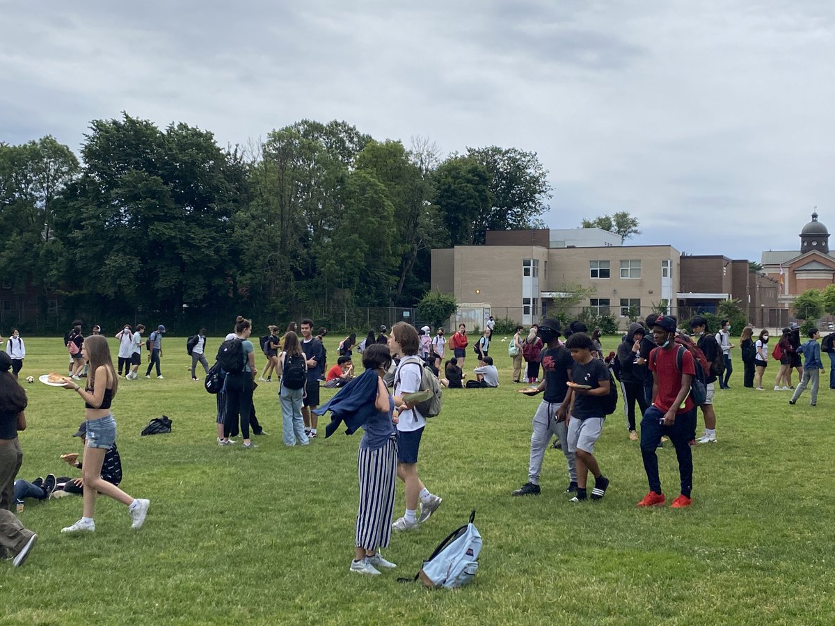 A wonderful day of team building for our grade 9’s at Parkdale Collegiate. Thank you to Mr. Clarke and all the teachers who supervised, as well as Senior Student Leaders for running the cooperative games &amp; challenges.